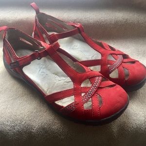 Jambu Charley Encore in Red. T-strap Mary Jane.